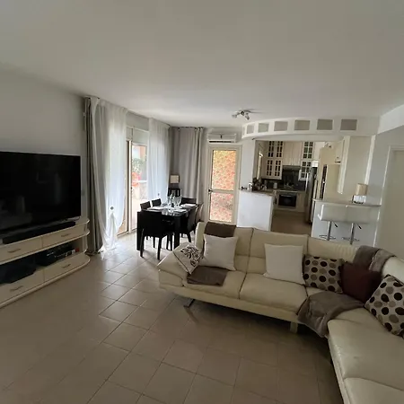 Lachi Marina #17 فيلة *