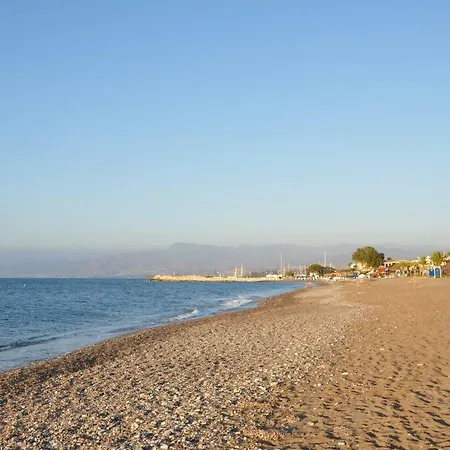 Villa Lachi Marina #17 *