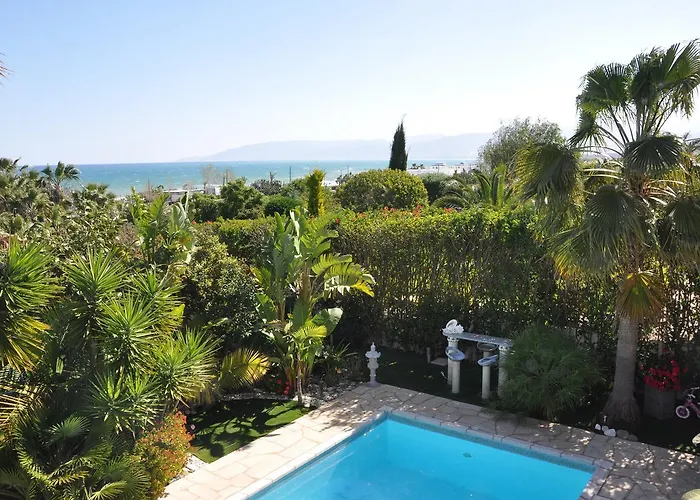 Villa Lachi Marina #17 *